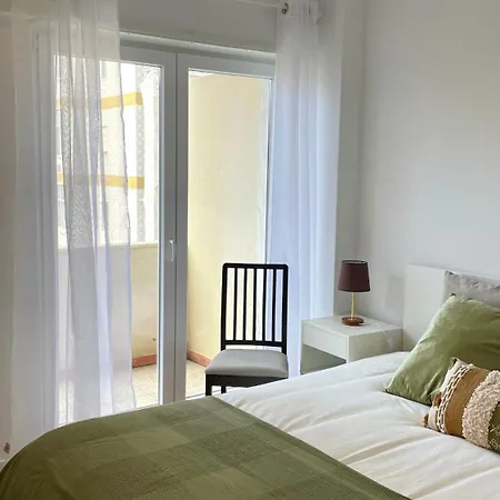 Apartamento Queluz 아파트 *